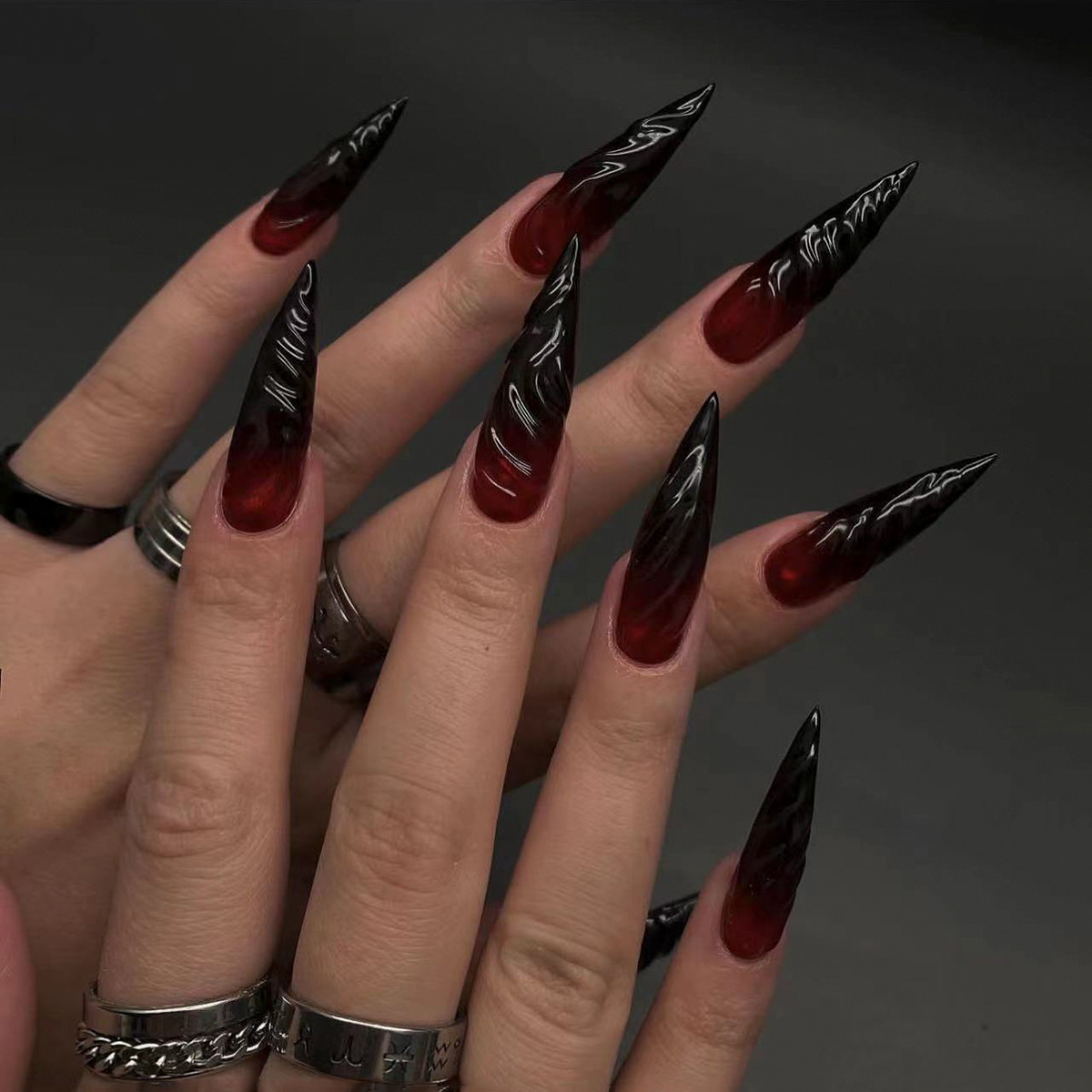 Nail Art Y2K - 24Pcs Stiletto Shape Black Red Press